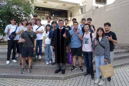 系友攜手畢業生共聚南大 材料系打造溫馨交流時光