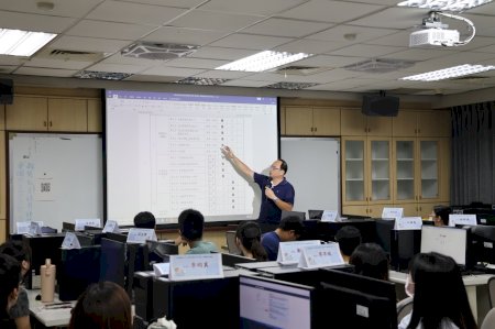 跨域學習新趨勢 臺南大學開設AI入門微學分課程