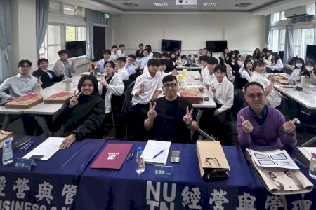 南大經管系攜手万十科技 產業競爭分析課程對接企業實務