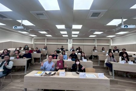 南大經管系連結業界與課程 帶領學生從管理視角回應社會議題