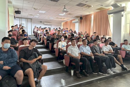 南大電機邀工研院專家談太空太陽能源 拓展碩博士生前瞻科技視野