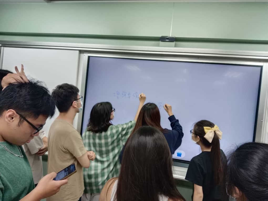 南大特教系蔡淑妃副教授表示,課程設計強調理論與實踐並重,期盼學生培養未來作為特殊教育工作者的敏銳度與行動力。
