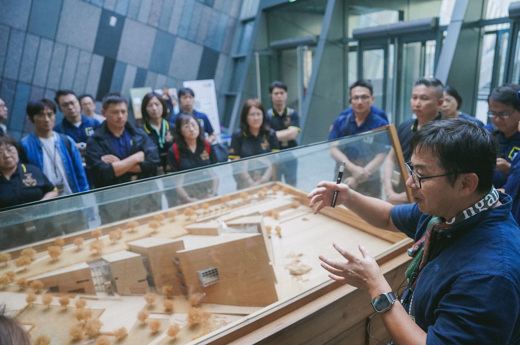 南大 EMBA 於蘭陽博物館由陳碧琳館長親自導覽,深入了解博物館永續營運與在地連結。