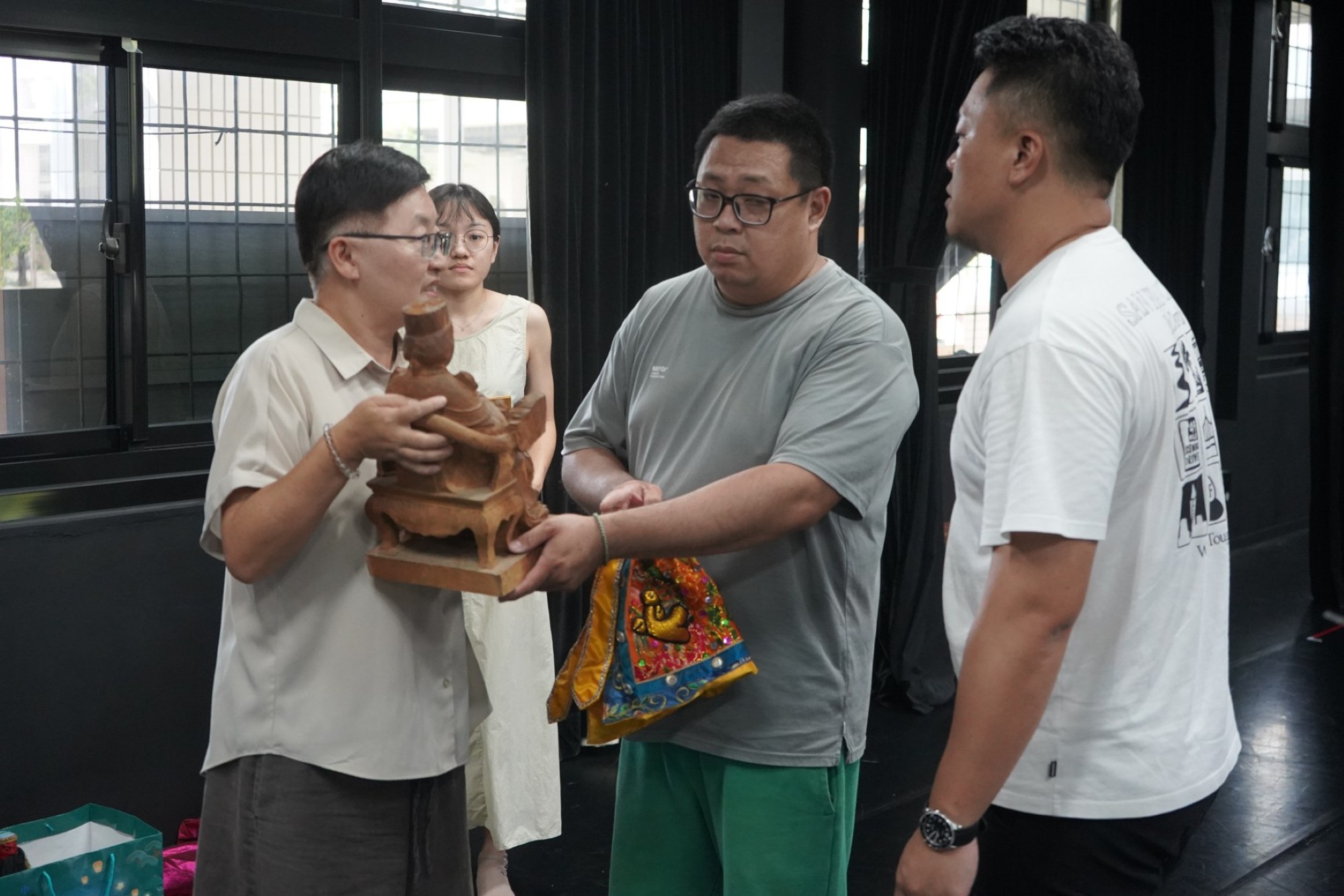 南大戲劇系王婉容老師分享「博物館導覽劇場」教學實踐,展現跨域合作下的人文創新成果。