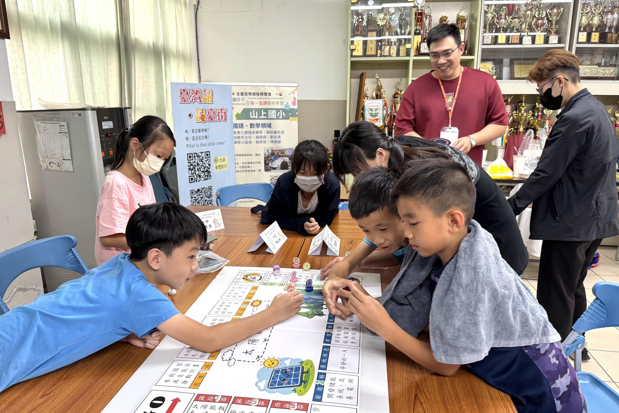 NUTN integrates green energy concepts into teaching through interactive activities on circular economy.