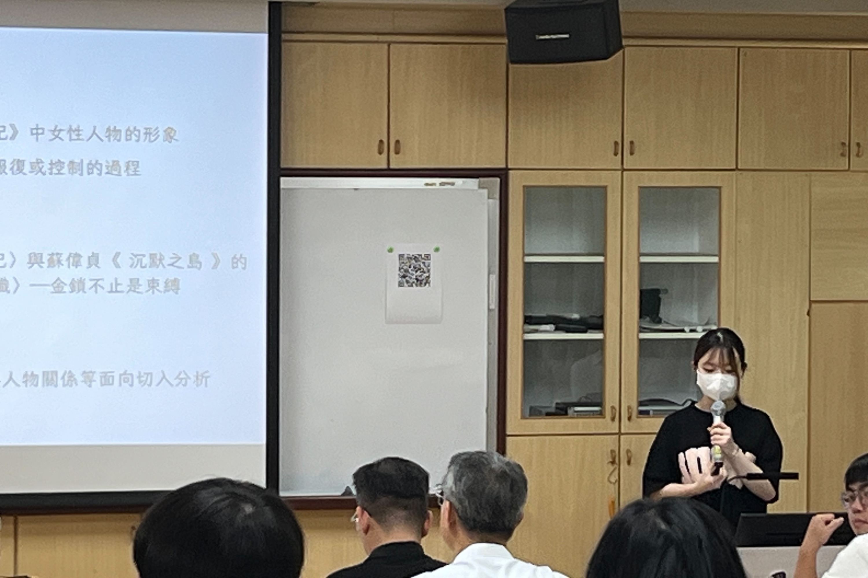 南大學生從經典文本出發,以創新觀點進行研究分析,展現深厚閱讀能力與人文思辨素養。