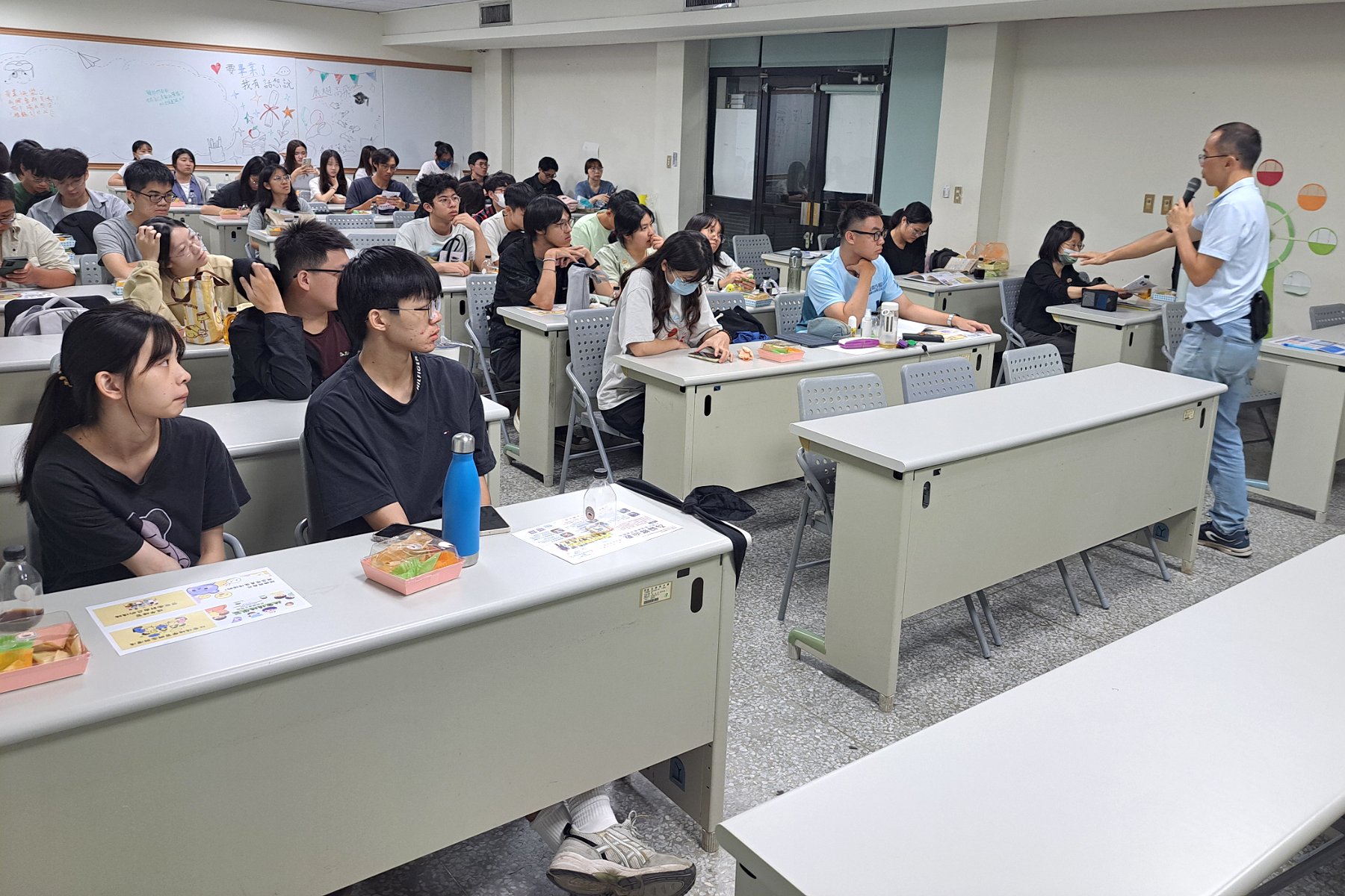 南大偏鄉教育人才培育講座聚焦社會情緒學習,引導學生掌握情緒管理與人際溝通的實務技巧。