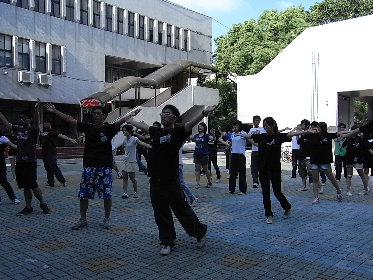 環遊系界-98學年度幹部訓練　(2009.9.11)