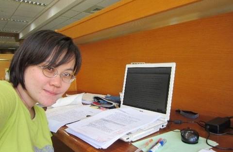 狂賀!本校93級校友楊岱穎老師  考取教育部公費留學(2014.2.20)