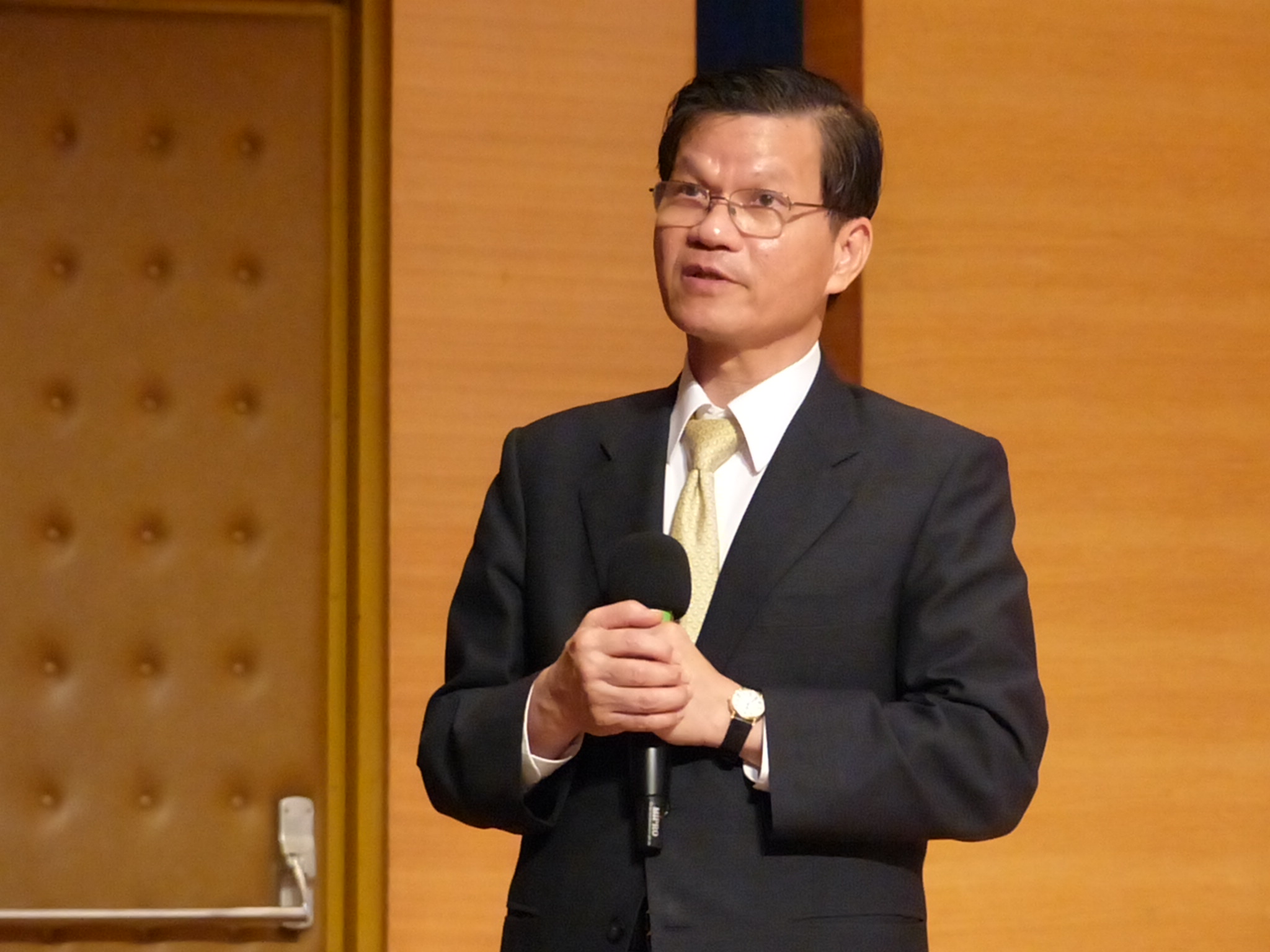 科技發展與社會關懷  中研院翁啟惠院長南大開講(2014.5.6)