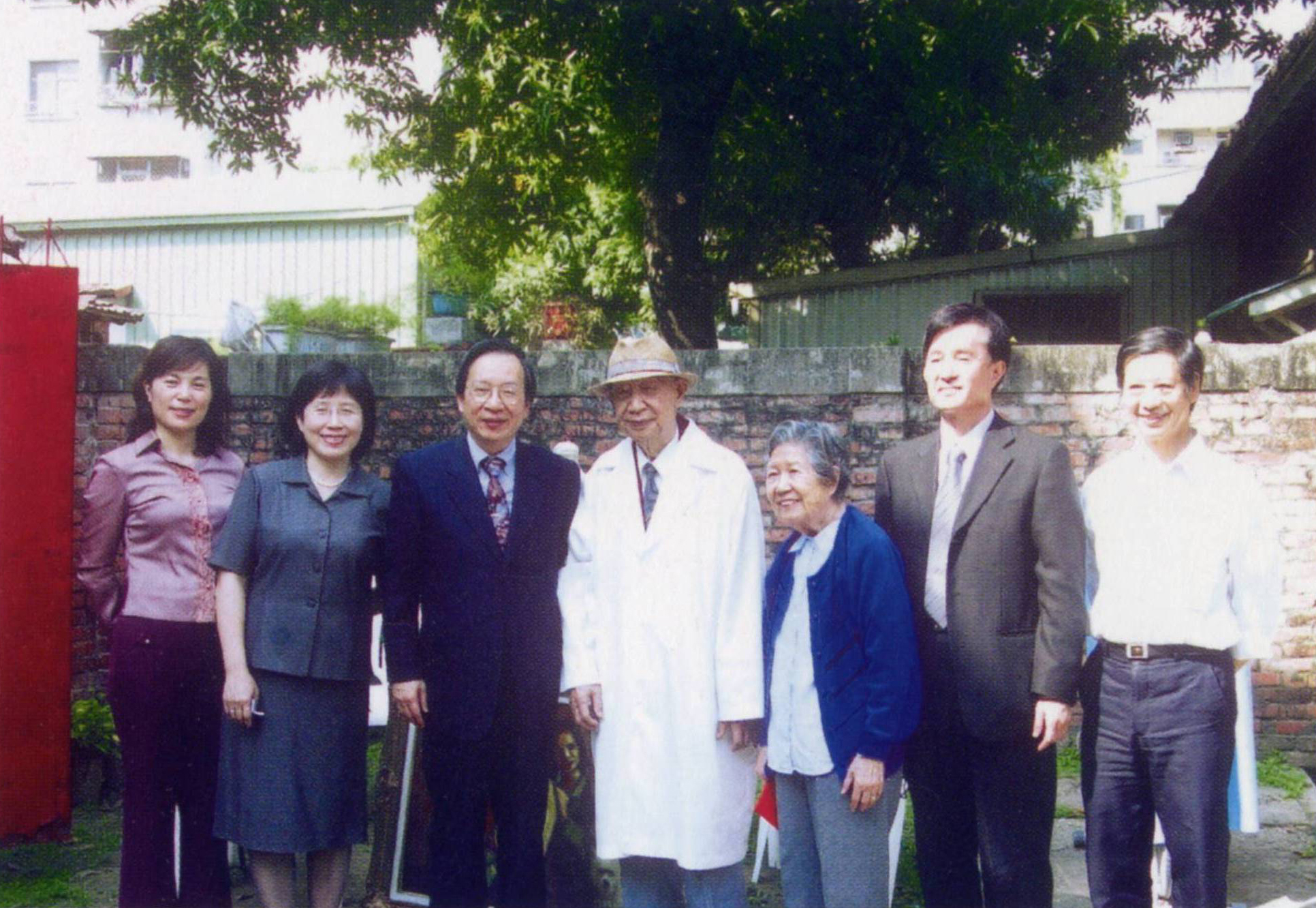 藝術推手、上善畫師—緬懷和平敦厚的汪文仲教授(2014.5.16)
