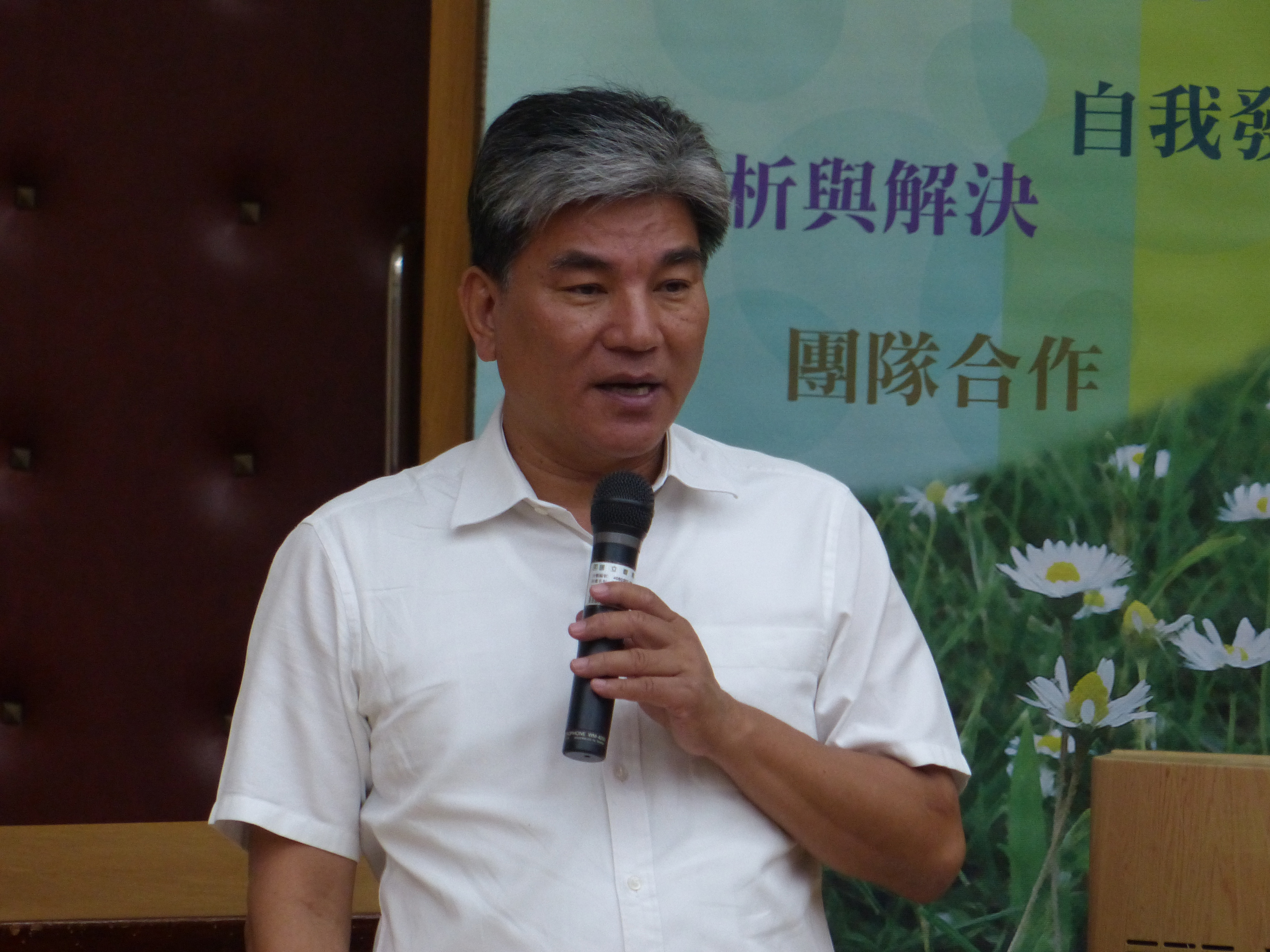 李鴻源教授與南大生暢談氣候變遷的因應與調適(2014.10.28)