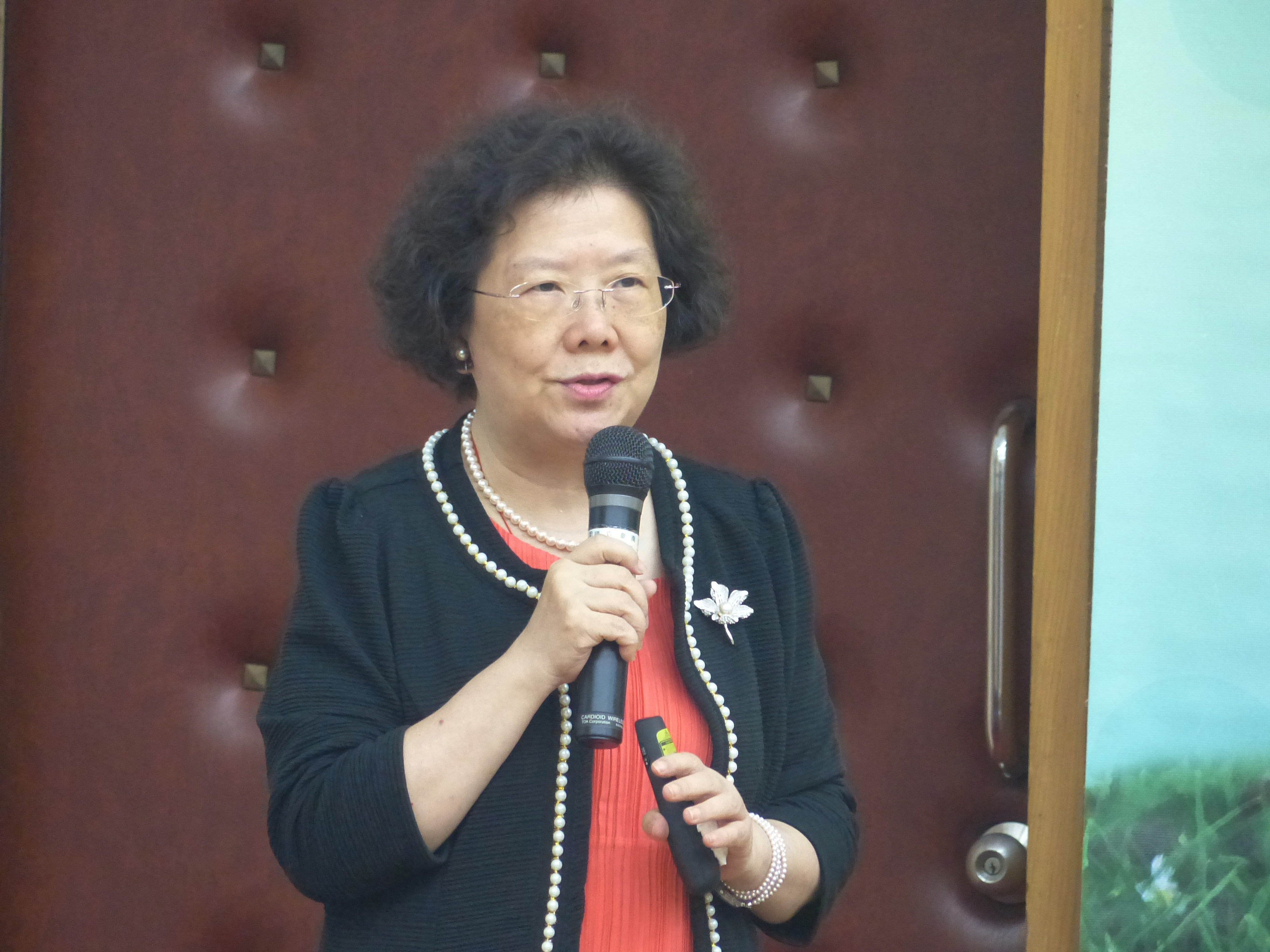 國立臺北教育大學張新仁校長與南大學子暢談合作學習之重要(2015.5.5)