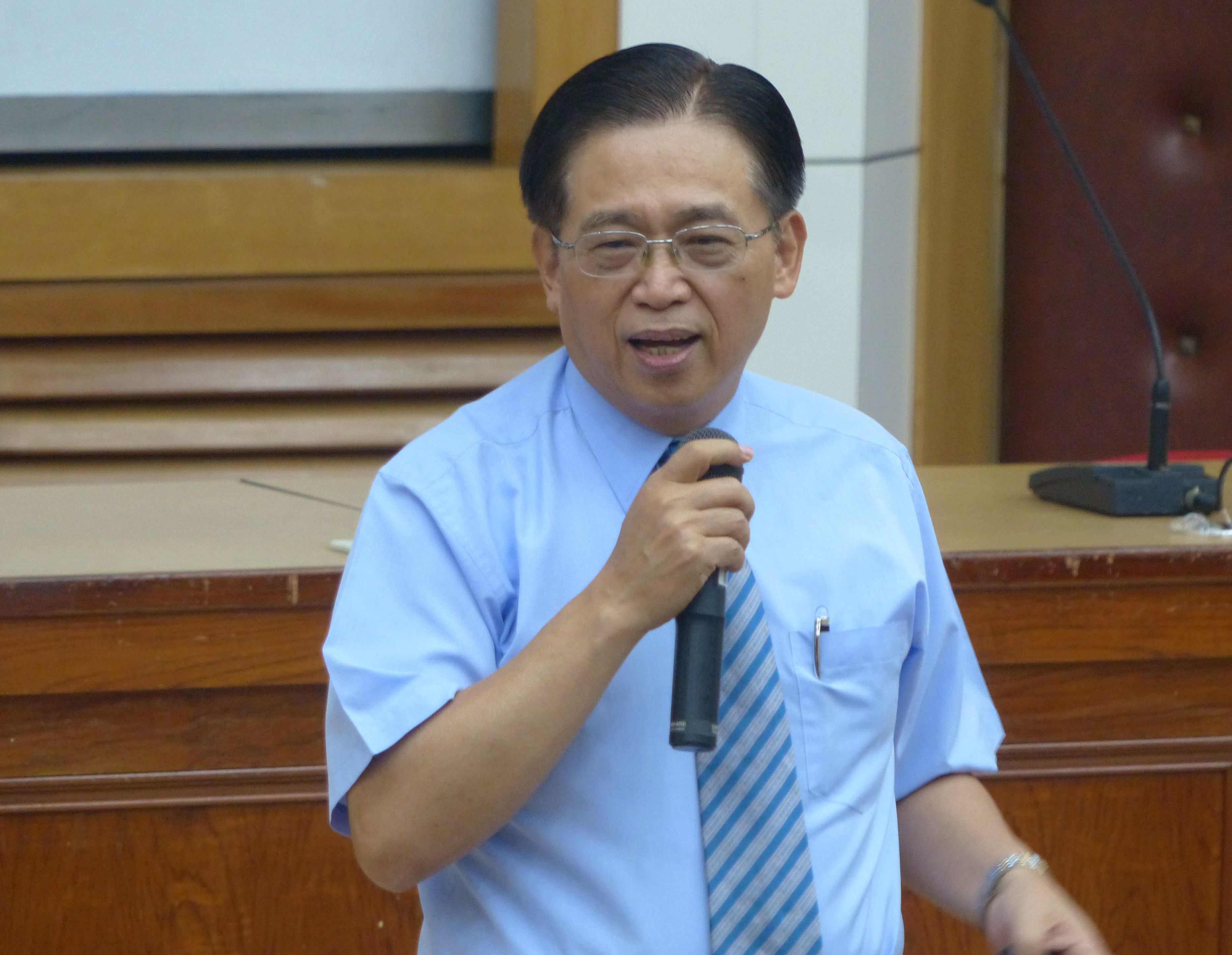台鹽前董座洪璽曜與南大生暢談如何搶灘大陸市場(2015.6.23)