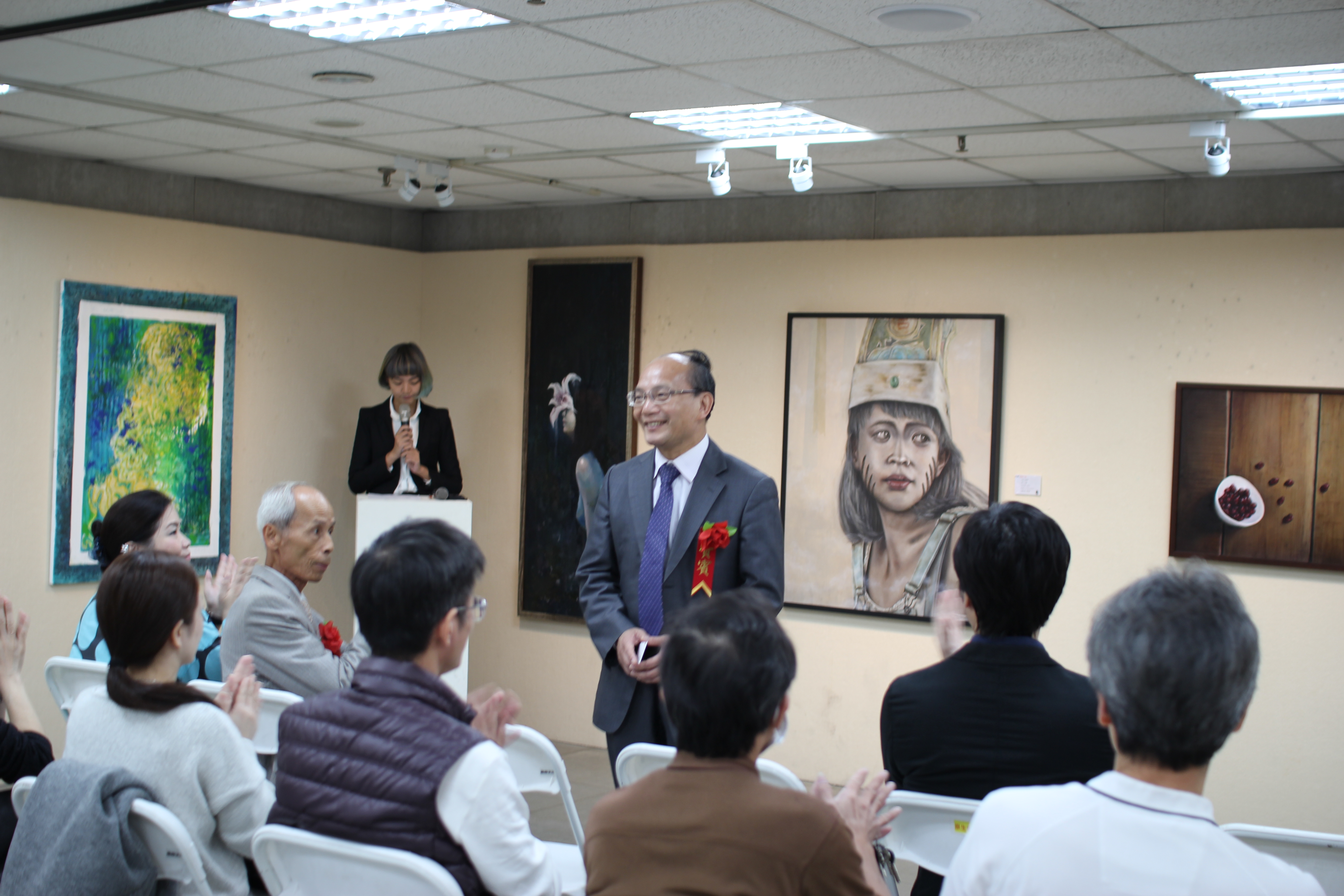 起跑線   南大視覺藝術與設計學系系展登場(2015.12.28)