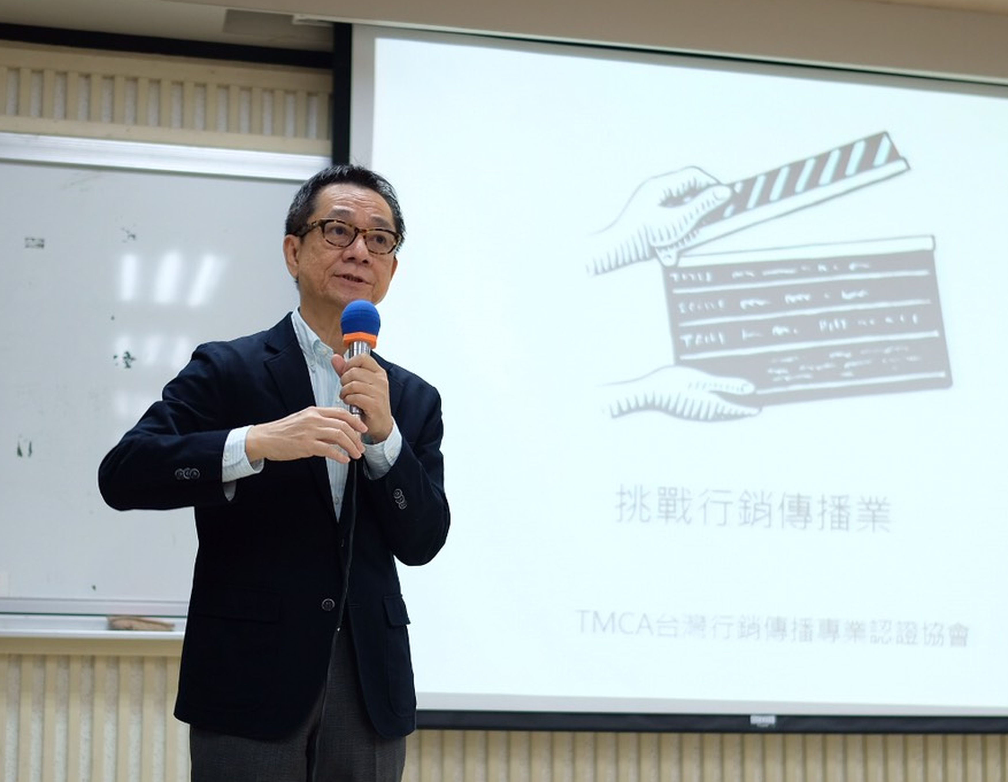 挑戰行銷傳播業？ＨＯＷ？   資深廣告人陳榮明與南大生分享經驗(2017.1.5)