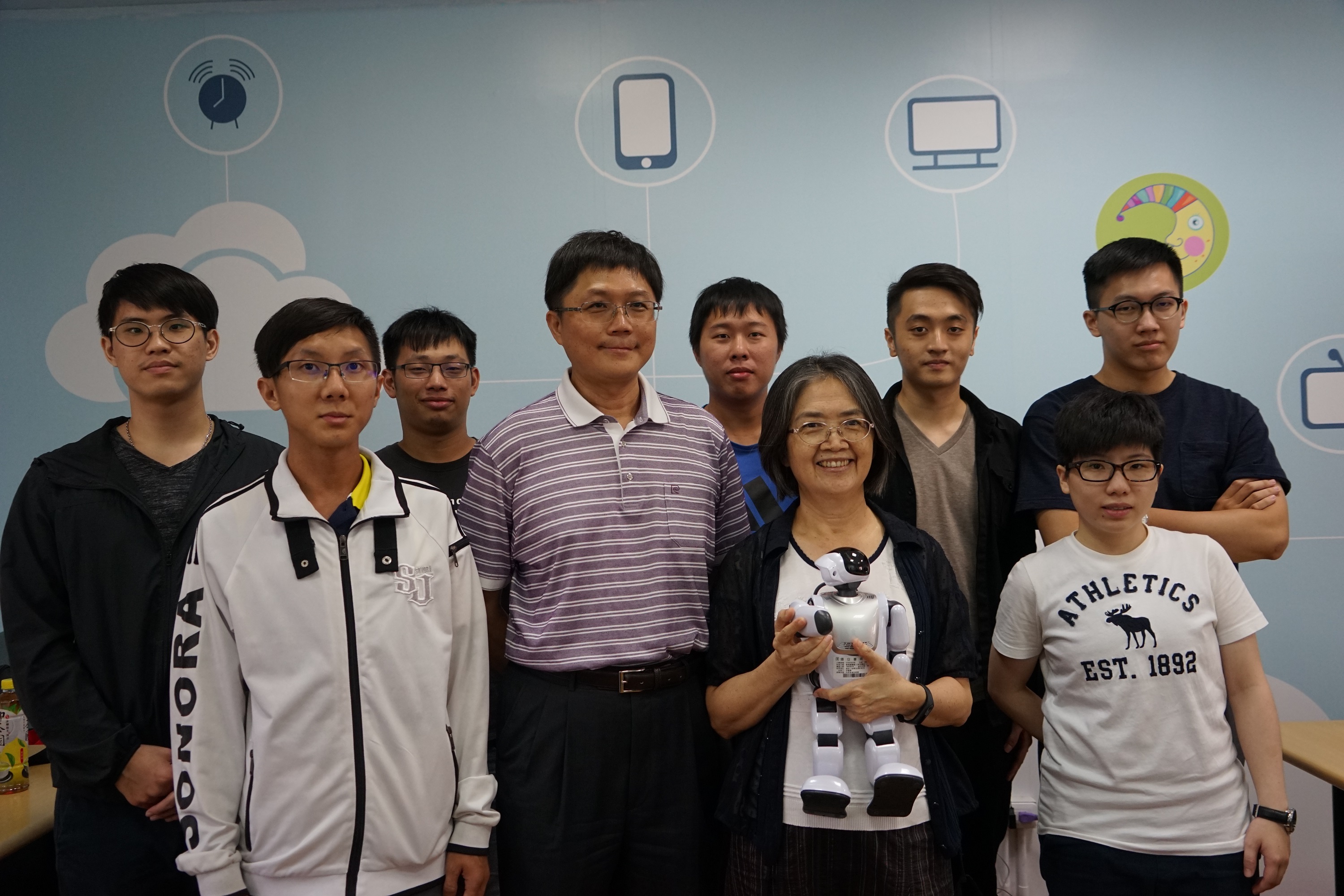 AI科技再進化 南大研發團隊將於加拿大發表用腦波下圍棋的創新學習技術(2017.10.5)