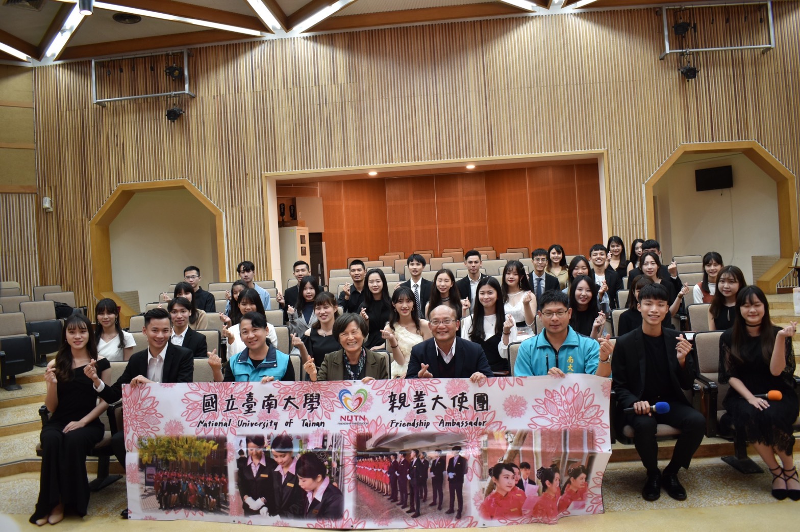 「繁花似錦  親春再現 」南大親善大使團幹部交接