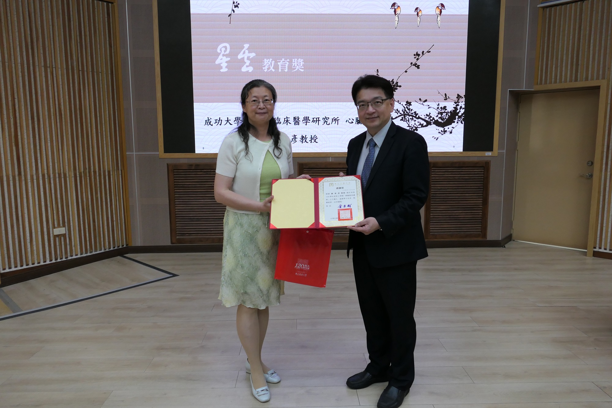 跨領域醫療時代來臨―劉秉彥教授在南大分享「智慧醫療」